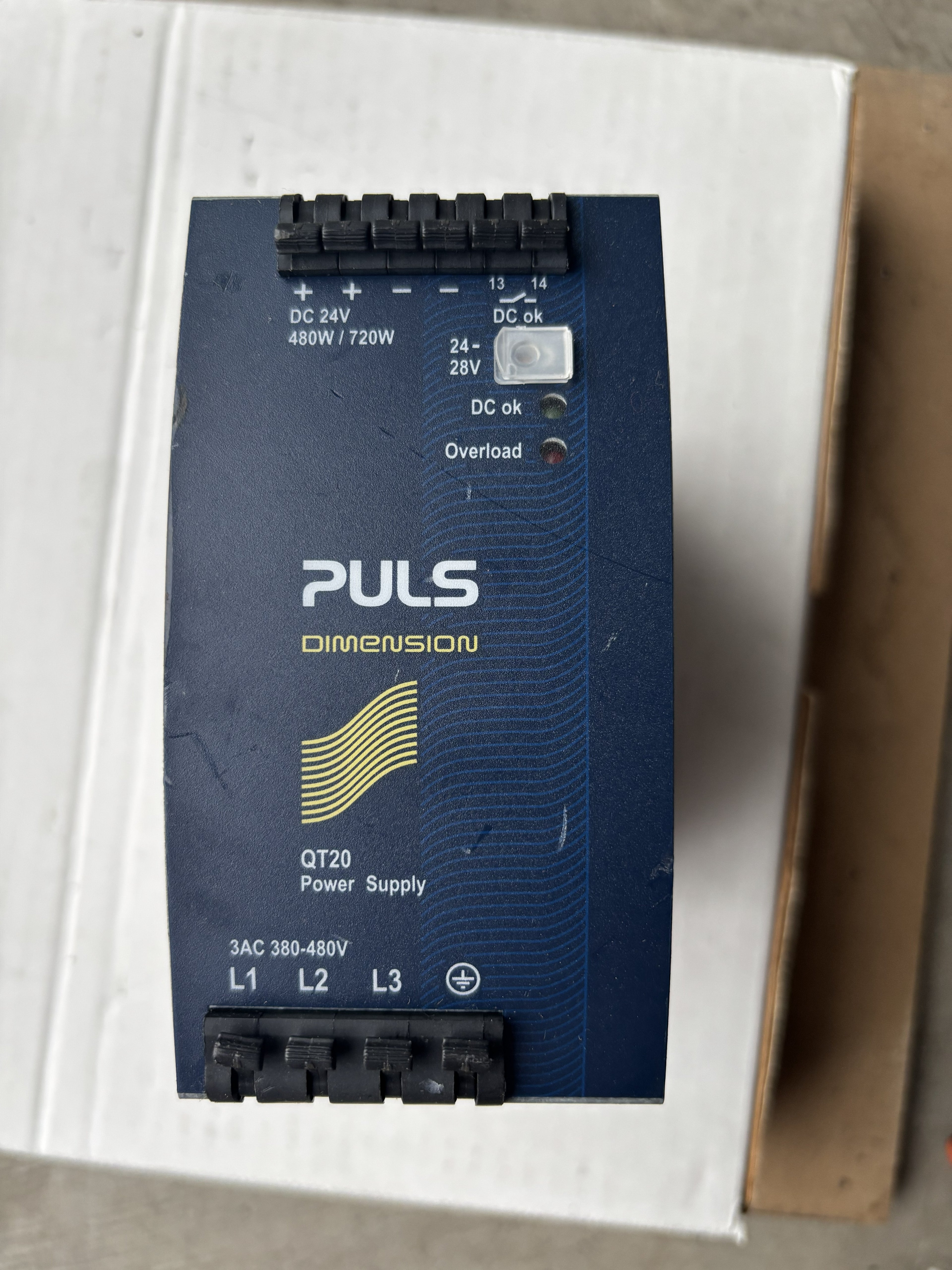 PULS QT20.241 480W 24V 20A 3-Phase DIN Rail Power Supply