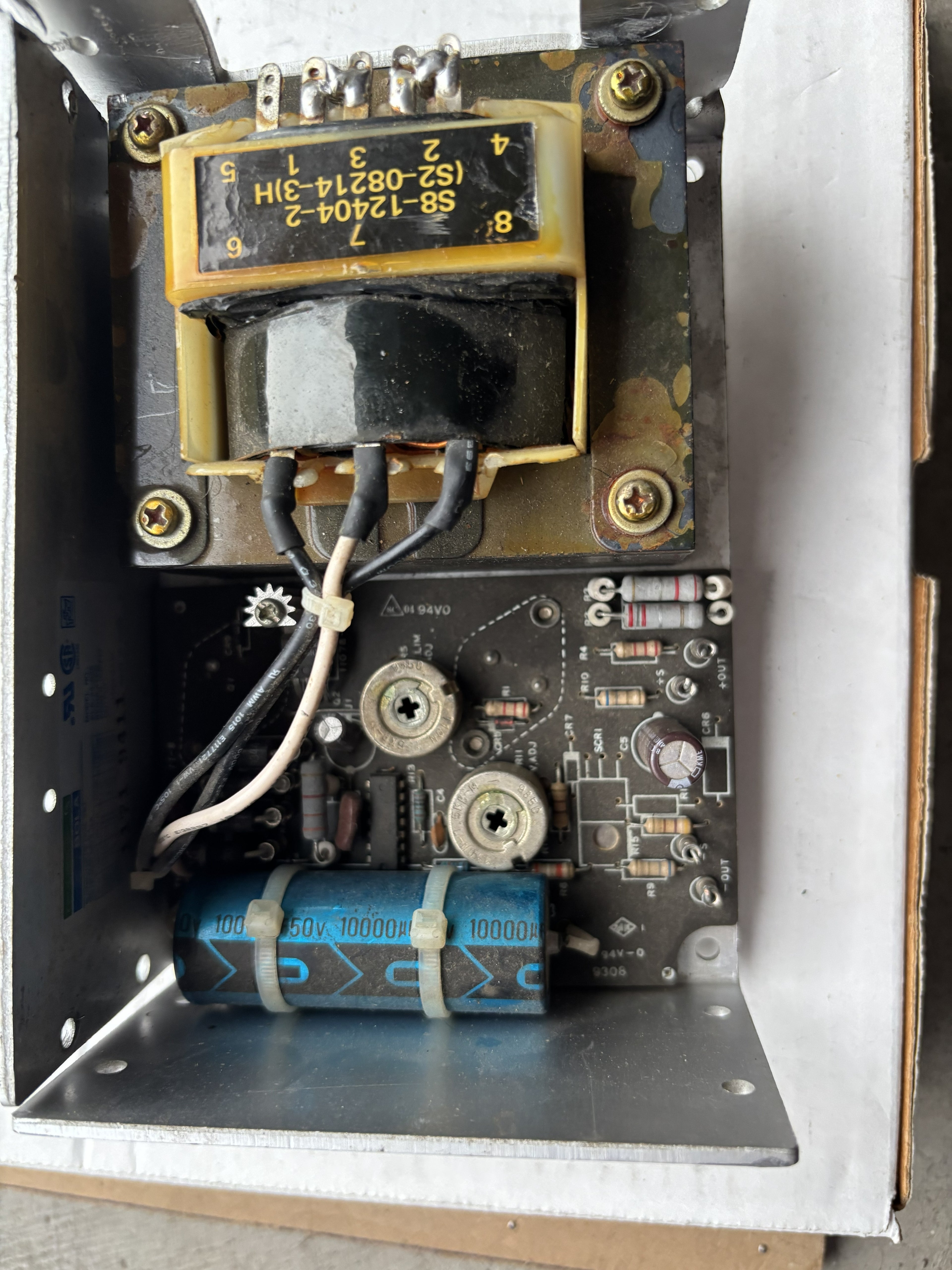 SolaHD SLS-24-036 AC/DC Converter