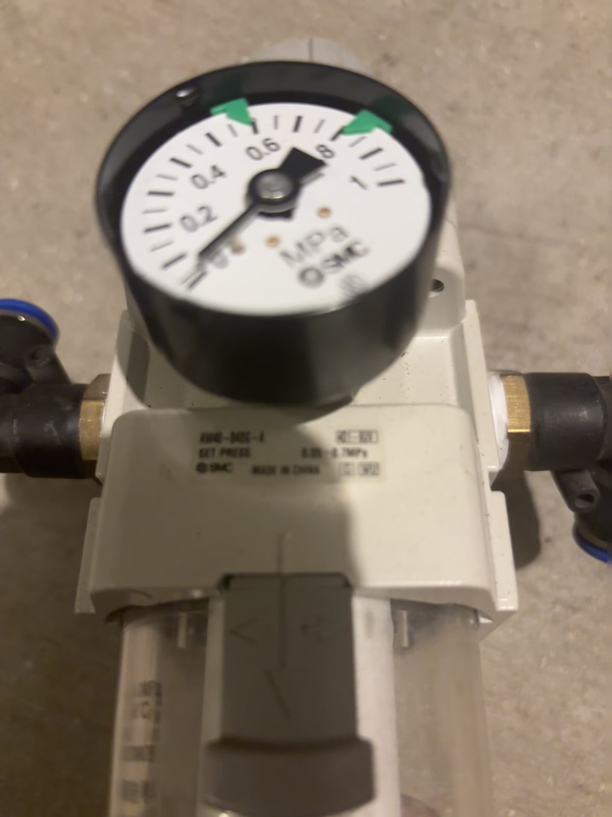 SMC AW40-04DG-A Modular Filter Regulator with Gauge 1/2" NPT